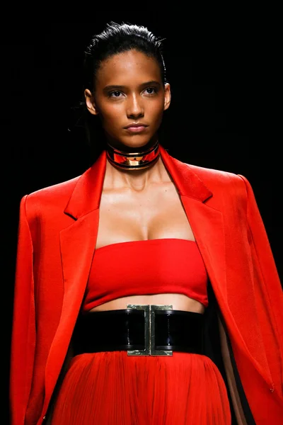 Look 53